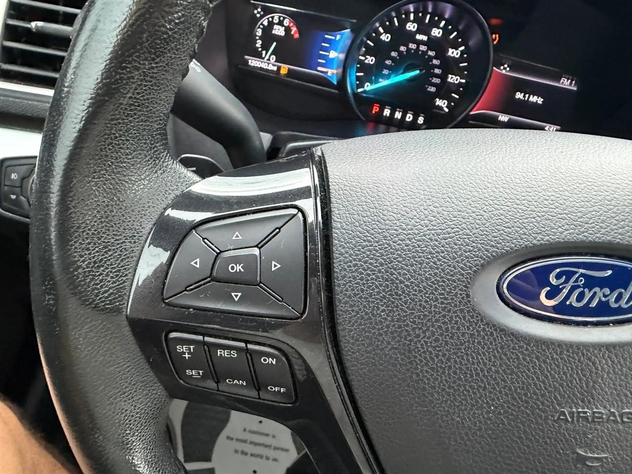 Ford Explorer XLT FWD 2017