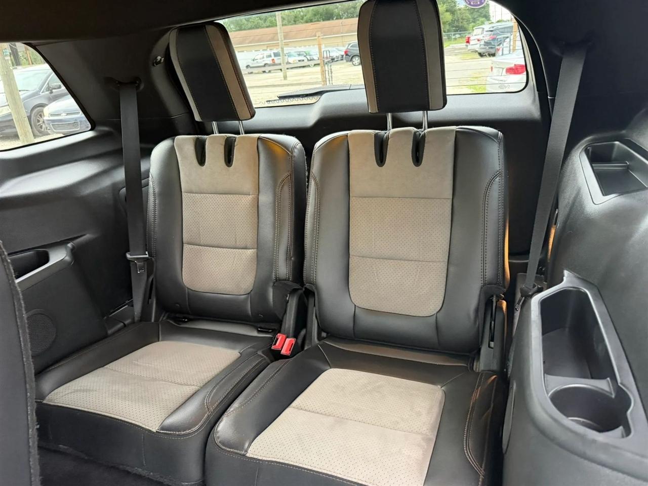 Ford Explorer XLT FWD 2017