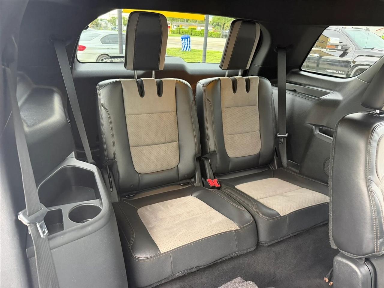 Ford Explorer XLT FWD 2017