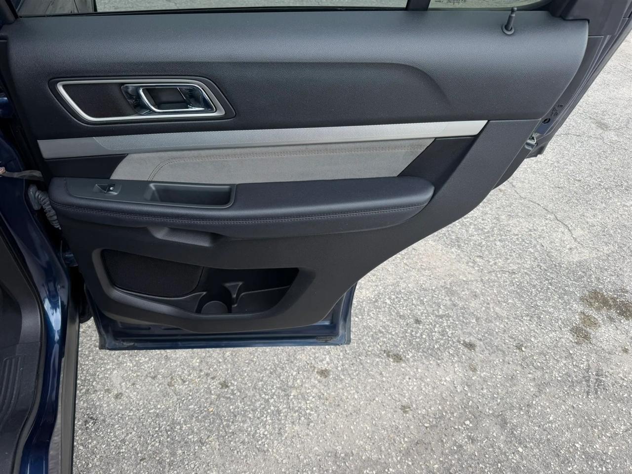 Ford Explorer XLT FWD 2017