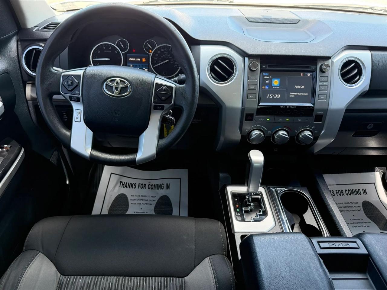 Toyota Tundra SR5 5.7L V8 FFV CrewMax 2WD 2017