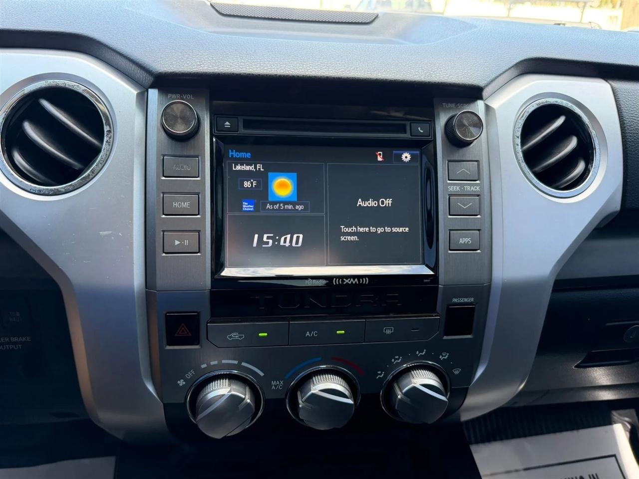Toyota Tundra SR5 5.7L V8 FFV CrewMax 2WD 2017