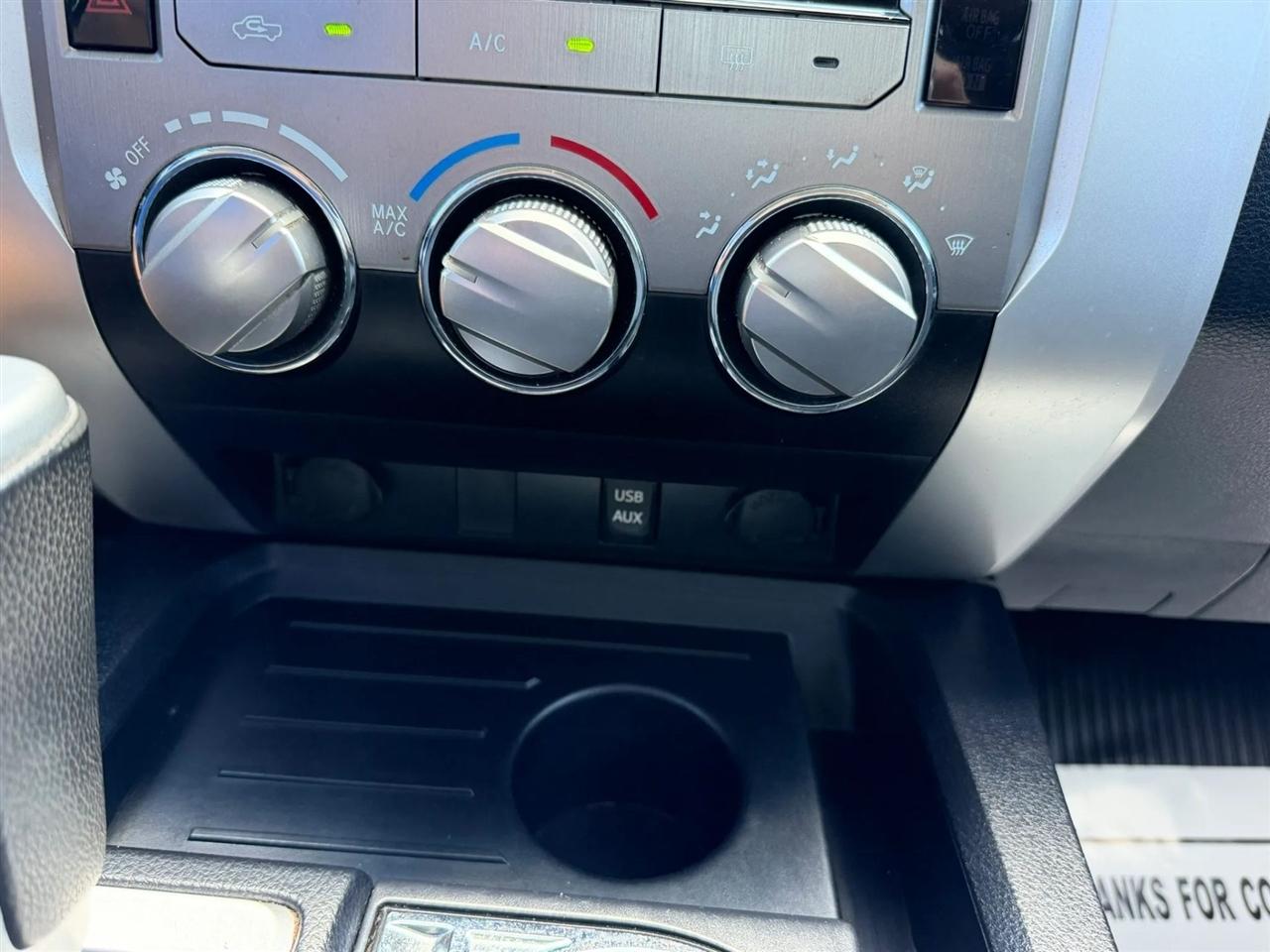 Toyota Tundra SR5 5.7L V8 FFV CrewMax 2WD 2017