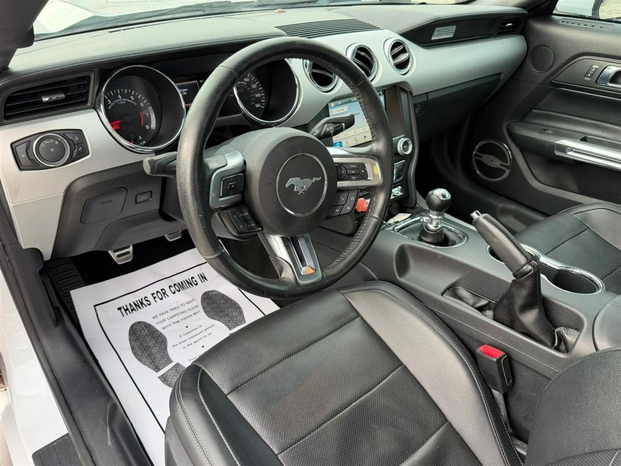 Ford Mustang GT Premium Coupe 2016