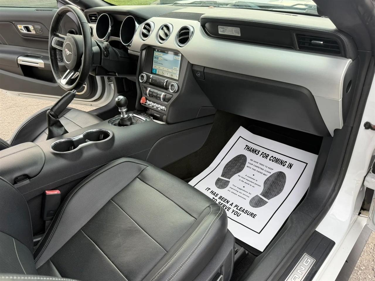 Ford Mustang GT Premium Coupe 2016