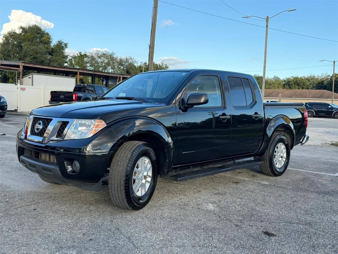 Nissan Frontier S Crew Cab 5AT 2WD 2019