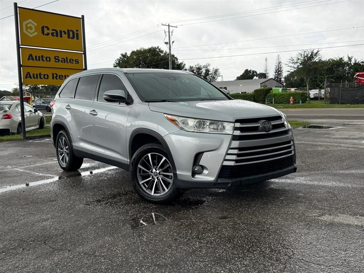 2019 Toyota Highlander XLE FWD V6
