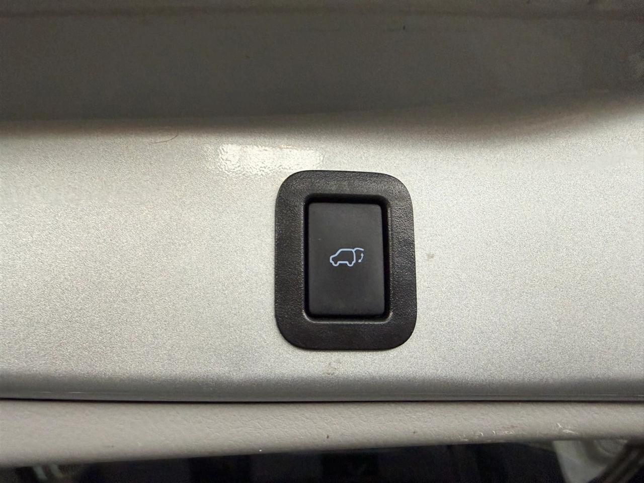 Toyota Highlander XLE FWD V6 2019