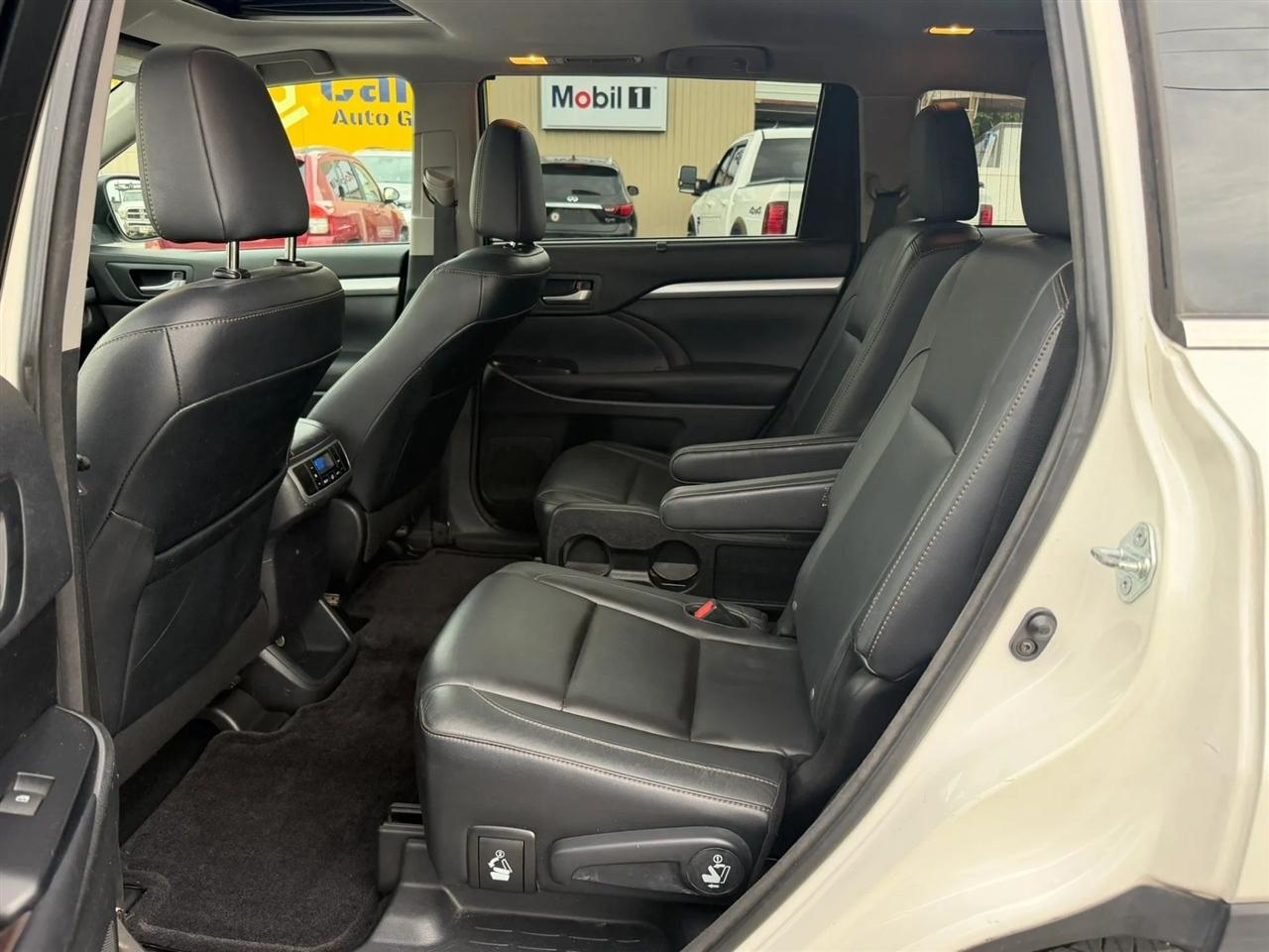 Toyota Highlander XLE FWD V6 2016