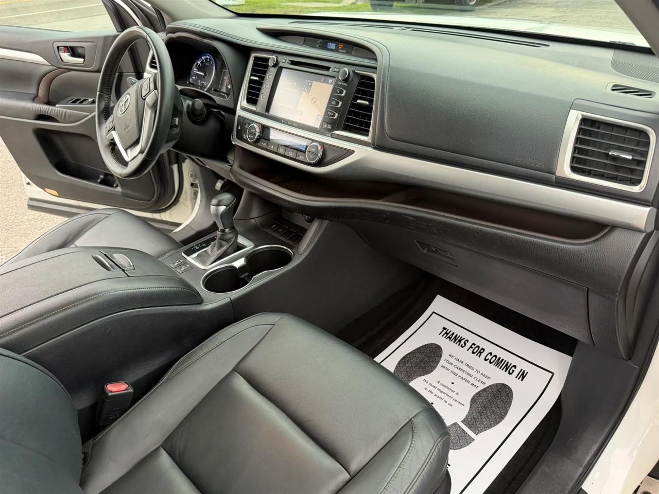 Toyota Highlander XLE FWD V6 2016