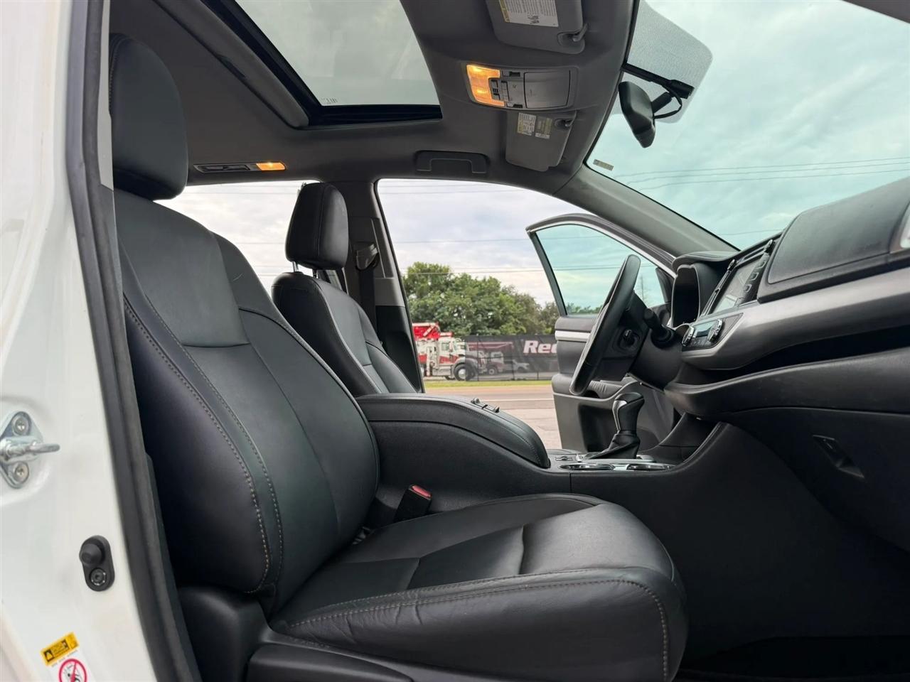 Toyota Highlander XLE FWD V6 2016