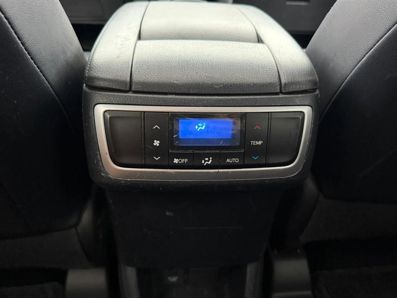 Toyota Highlander XLE FWD V6 2016