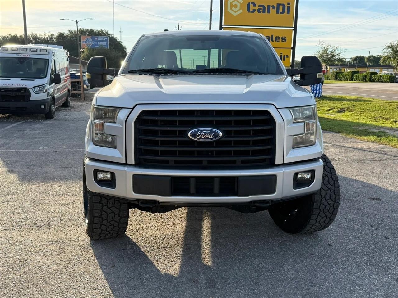 Ford F-150 XLT SuperCrew 5.5-ft. Bed 4WD 2015