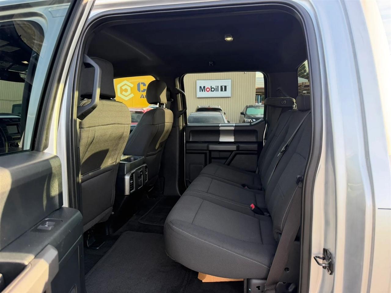 Ford F-150 XLT SuperCrew 5.5-ft. Bed 4WD 2015