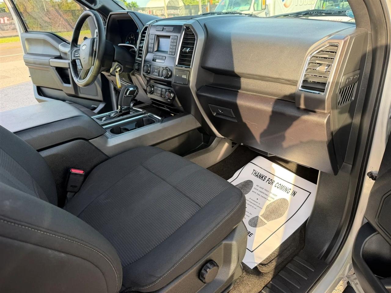 Ford F-150 XLT SuperCrew 5.5-ft. Bed 4WD 2015