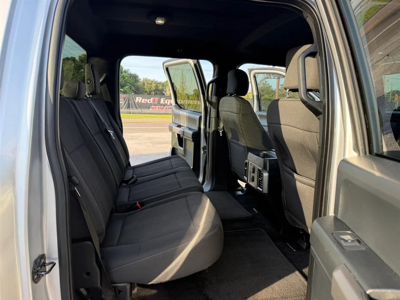 Ford F-150 XLT SuperCrew 5.5-ft. Bed 4WD 2015