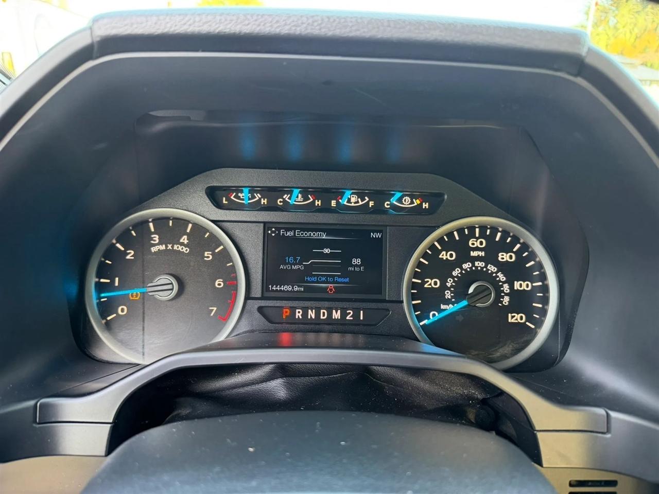 Ford F-150 XLT SuperCrew 5.5-ft. Bed 4WD 2015