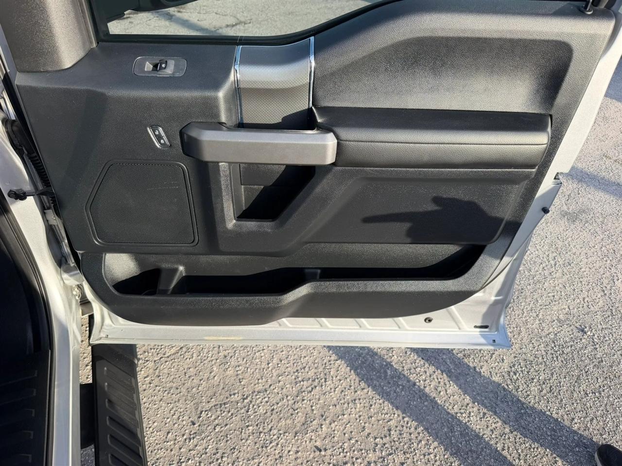 Ford F-150 XLT SuperCrew 5.5-ft. Bed 4WD 2015