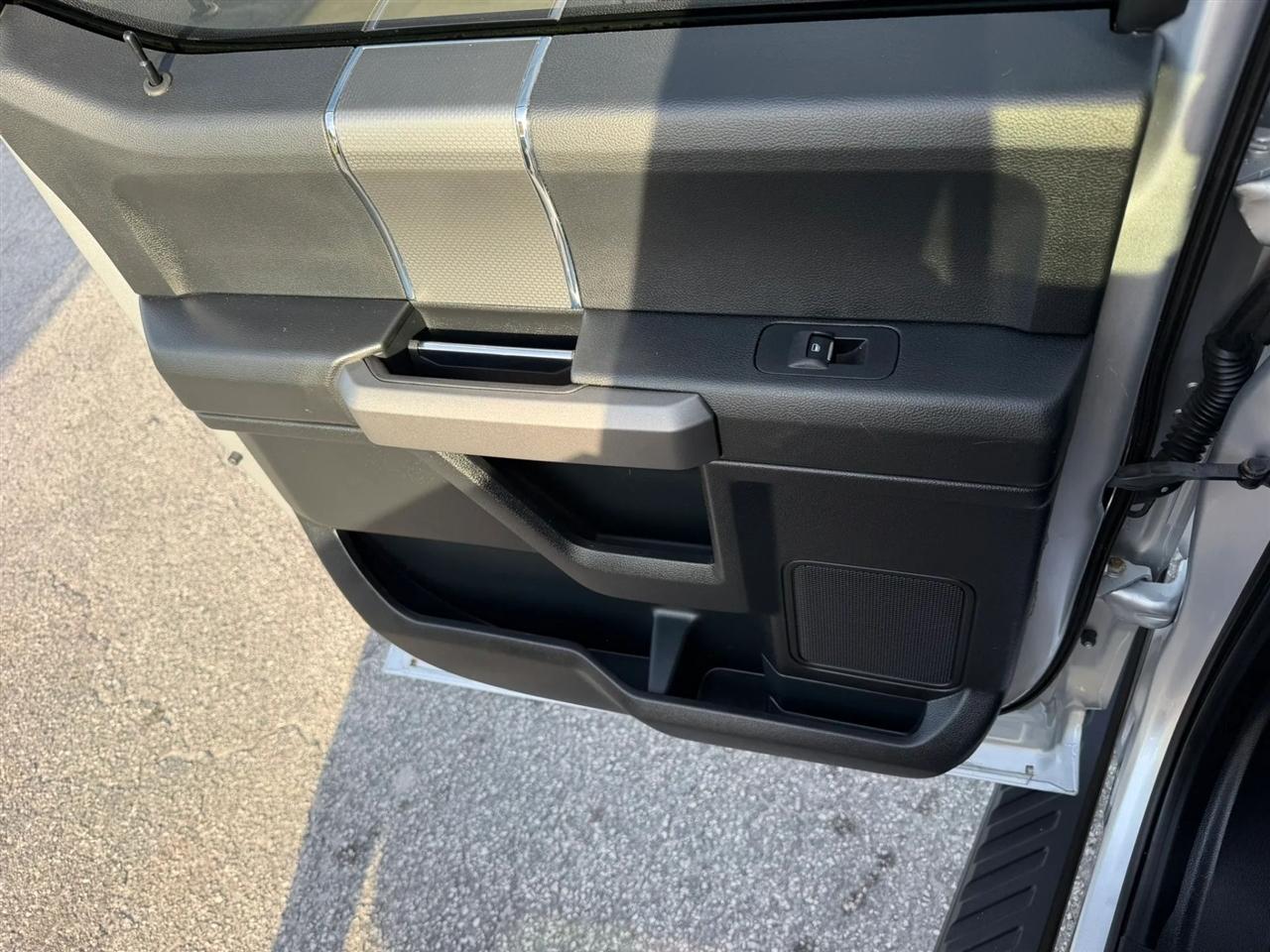 Ford F-150 XLT SuperCrew 5.5-ft. Bed 4WD 2015