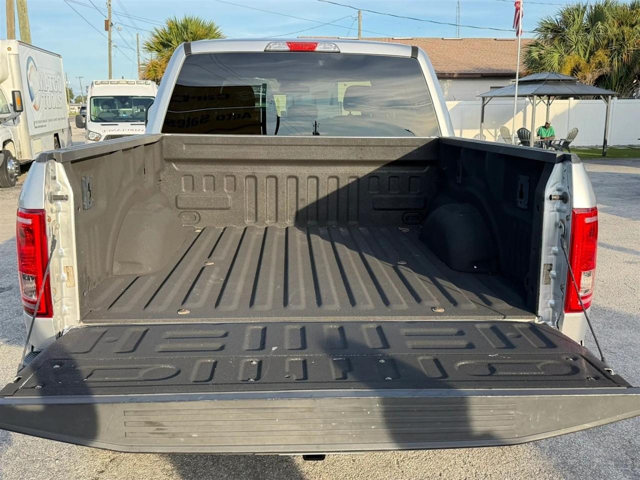 Ford F-150 XLT SuperCrew 5.5-ft. Bed 4WD 2015