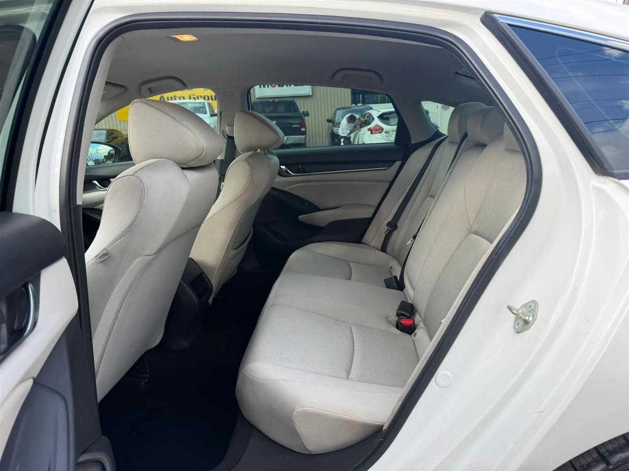 Honda Accord LX CVT 2020