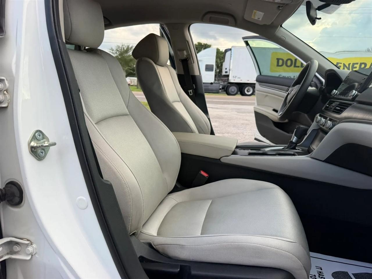 Honda Accord LX CVT 2020