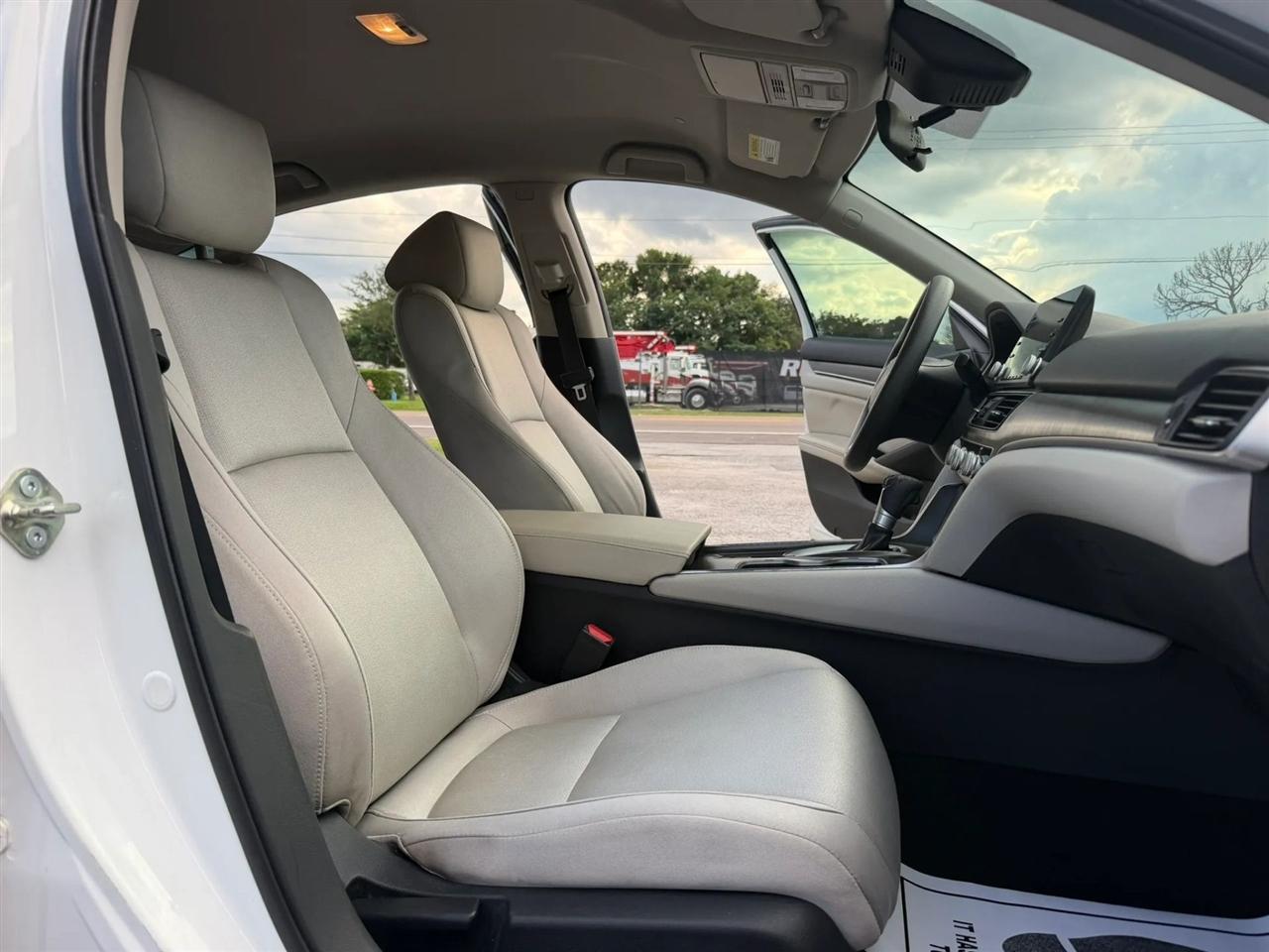 Honda Accord LX CVT 2020