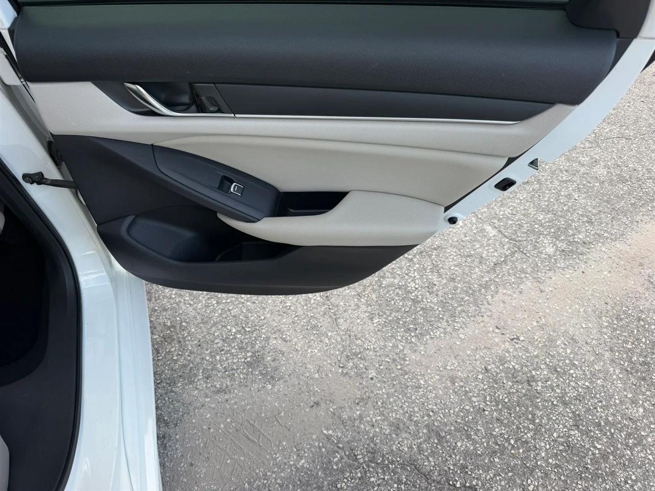Honda Accord LX CVT 2020