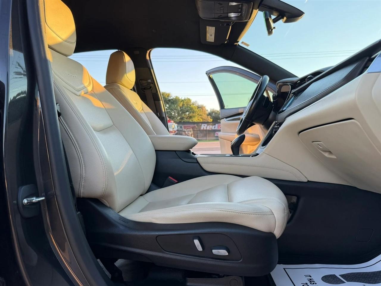 Cadillac XT5 Base 2019