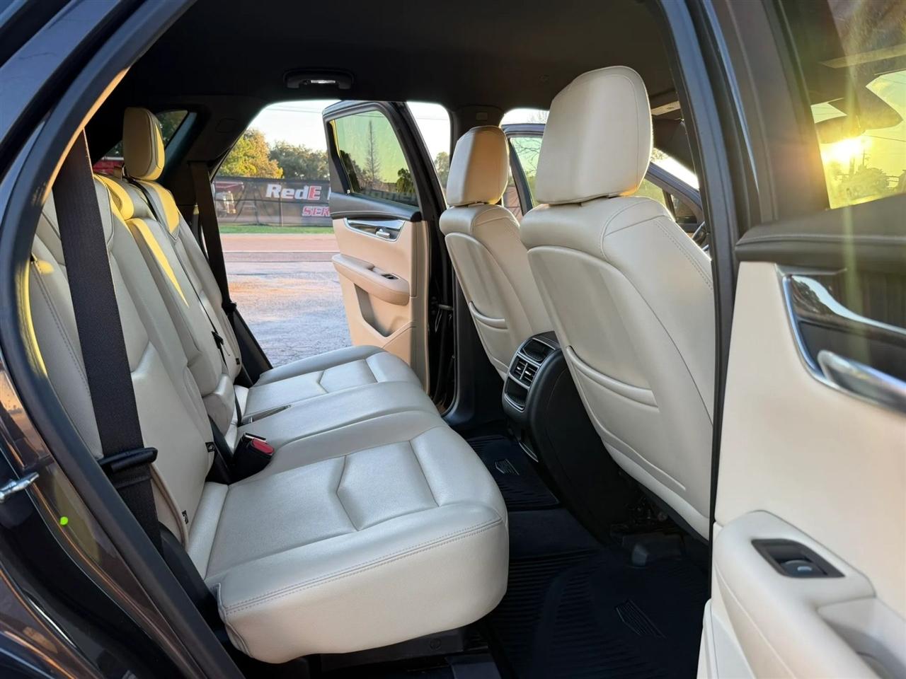 Cadillac XT5 Base 2019