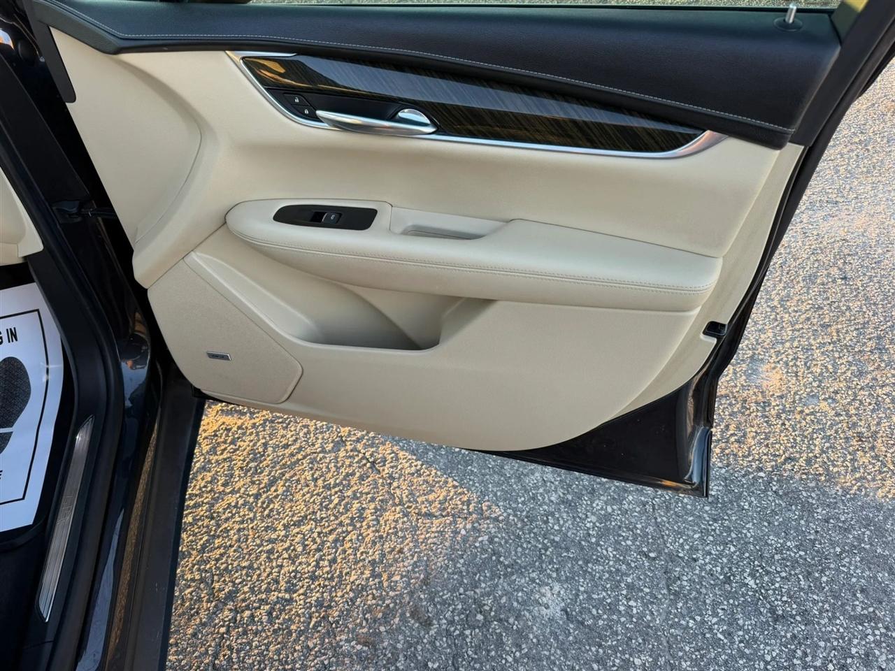 Cadillac XT5 Base 2019