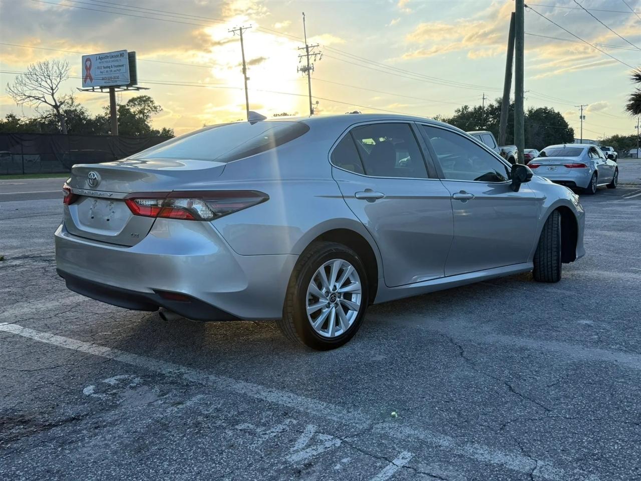 Toyota Camry LE 2021