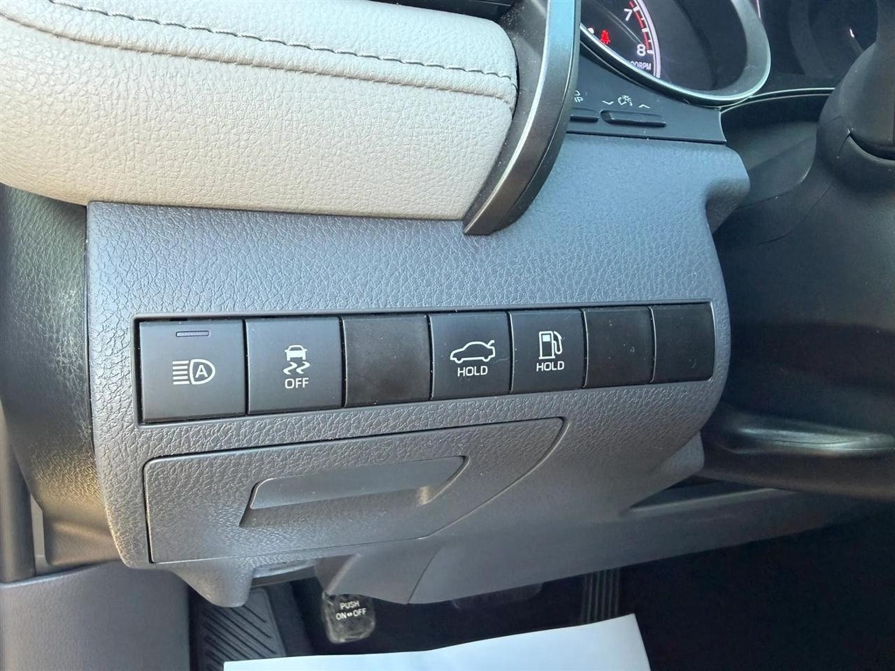 Toyota Camry LE 2021