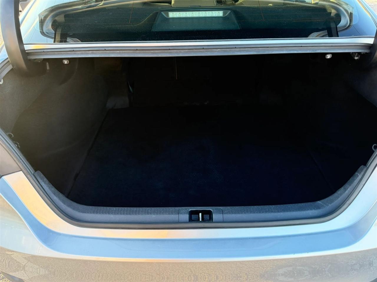 Toyota Camry LE 2021
