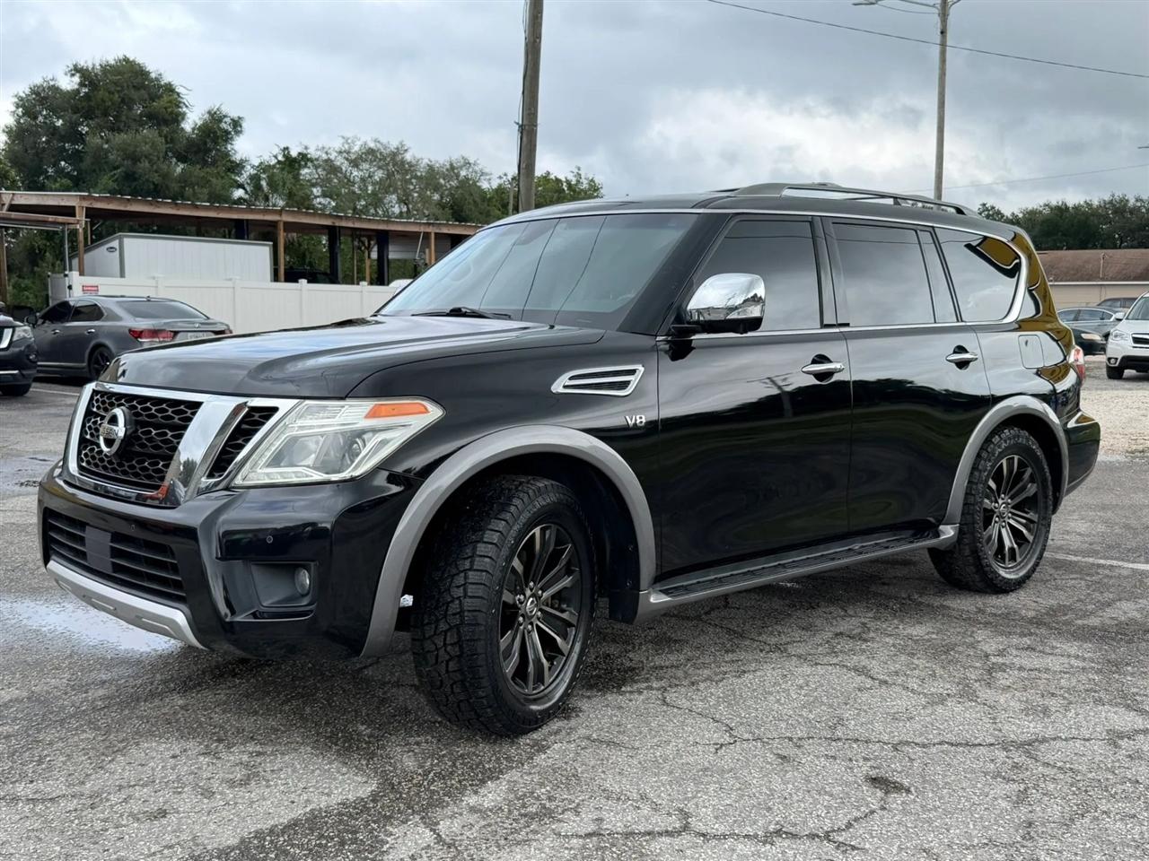 Nissan Armada Platinum AWD 2017