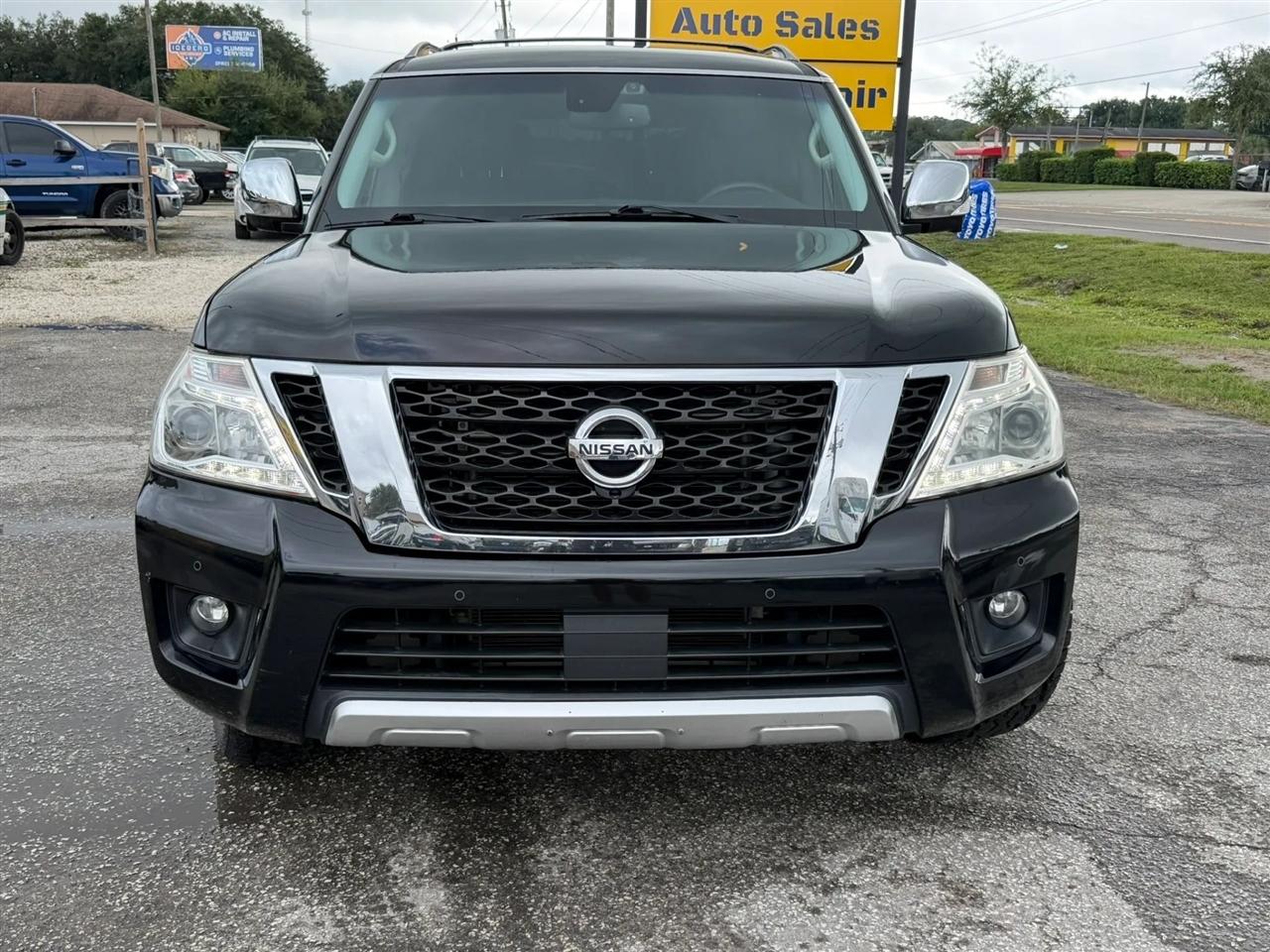 Nissan Armada Platinum AWD 2017