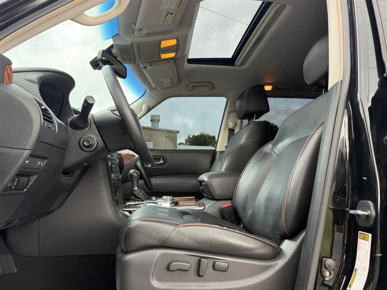 Nissan Armada Platinum AWD 2017