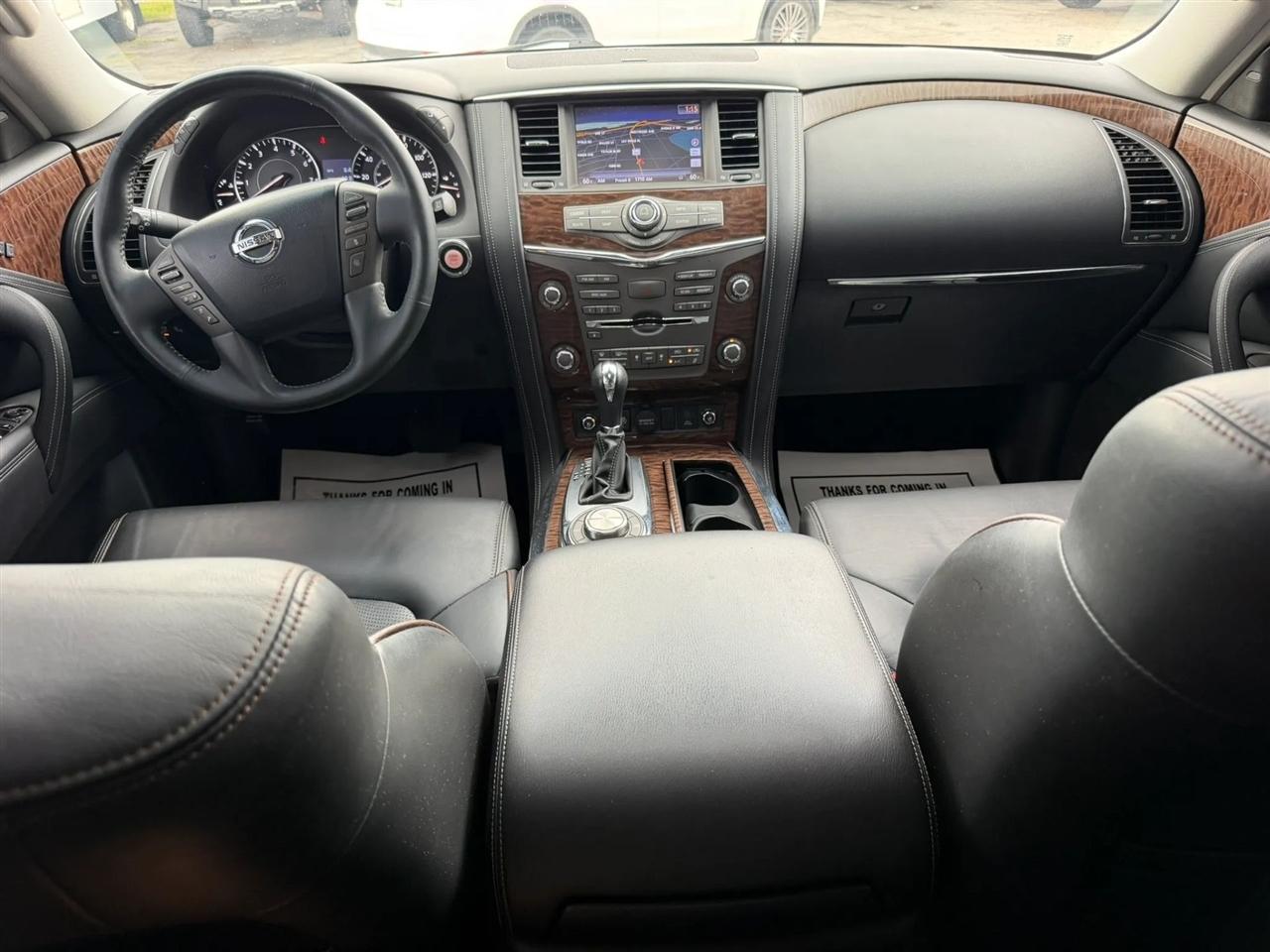 Nissan Armada Platinum AWD 2017