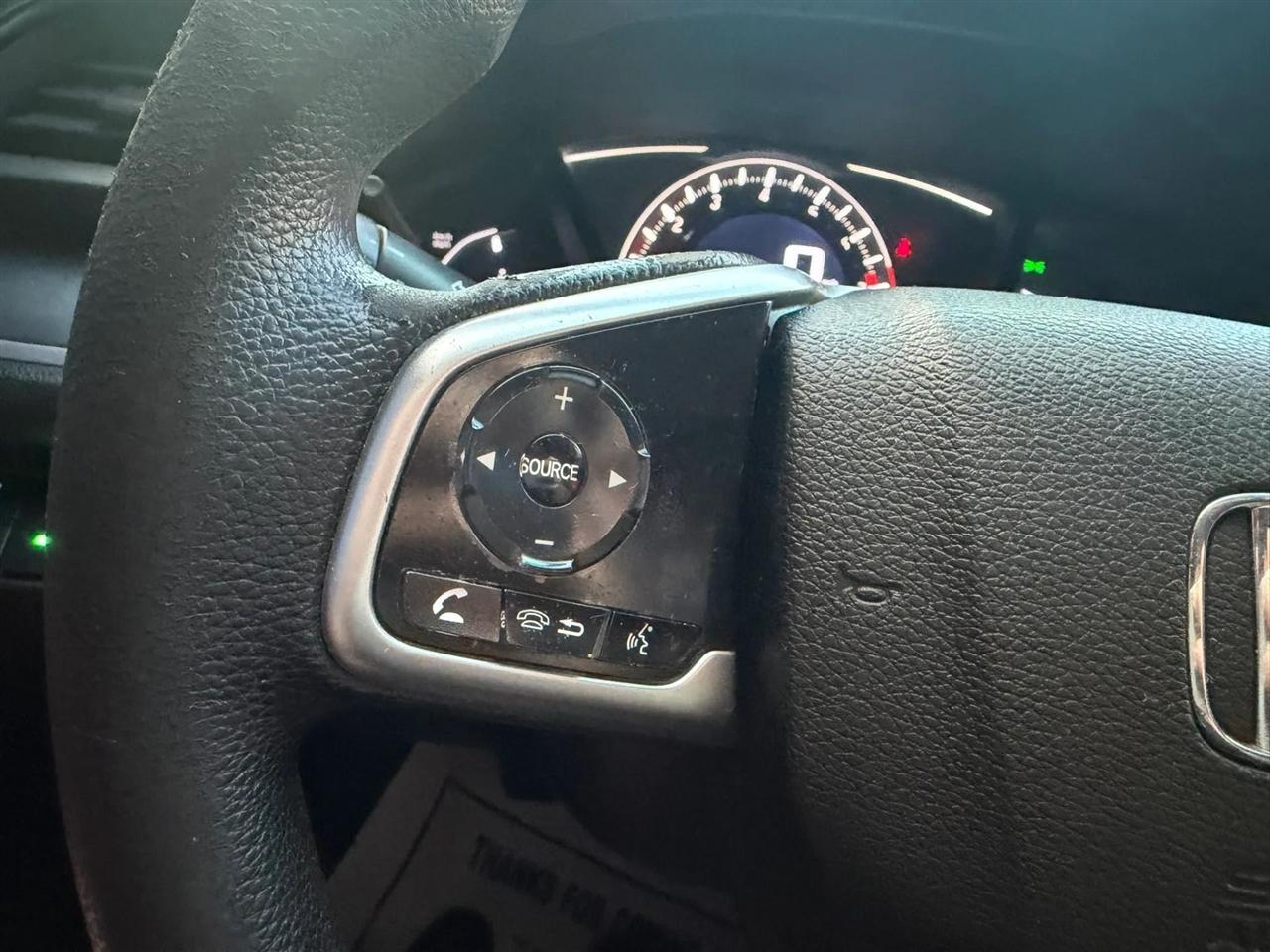 Honda Civic LX Sedan 6MT 2018