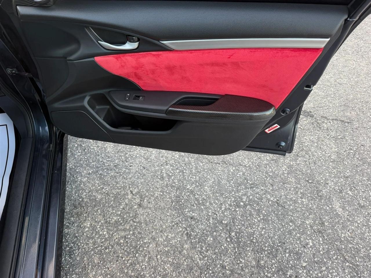 Honda Civic LX Sedan 6MT 2018