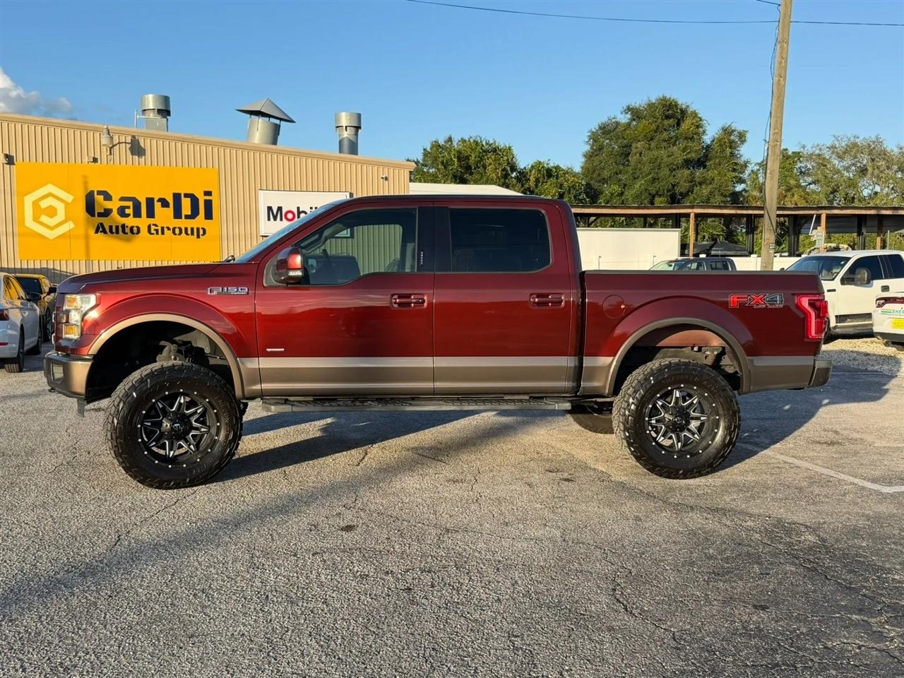 Ford F-150 Lariat SuperCrew 5.5-ft. Bed 4WD 2015