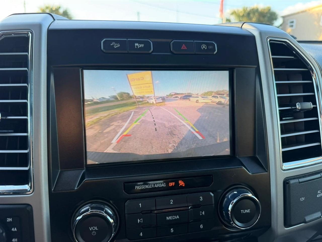 Ford F-150 Lariat SuperCrew 5.5-ft. Bed 4WD 2015
