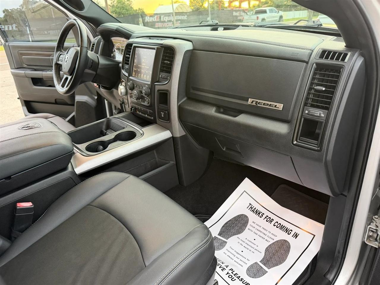 RAM 1500 Rebel Crew Cab SWB 4WD 2017