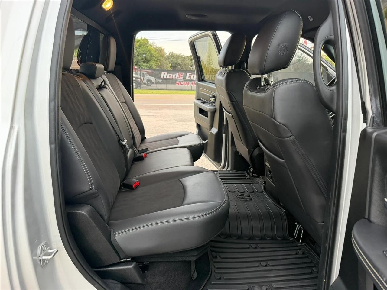 RAM 1500 Rebel Crew Cab SWB 4WD 2017