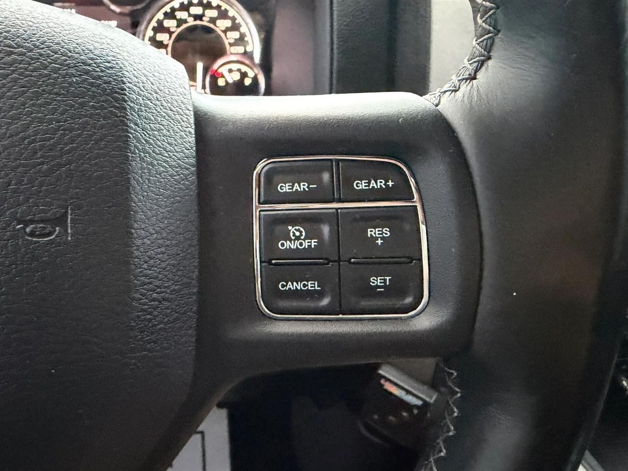 RAM 1500 Rebel Crew Cab SWB 4WD 2017