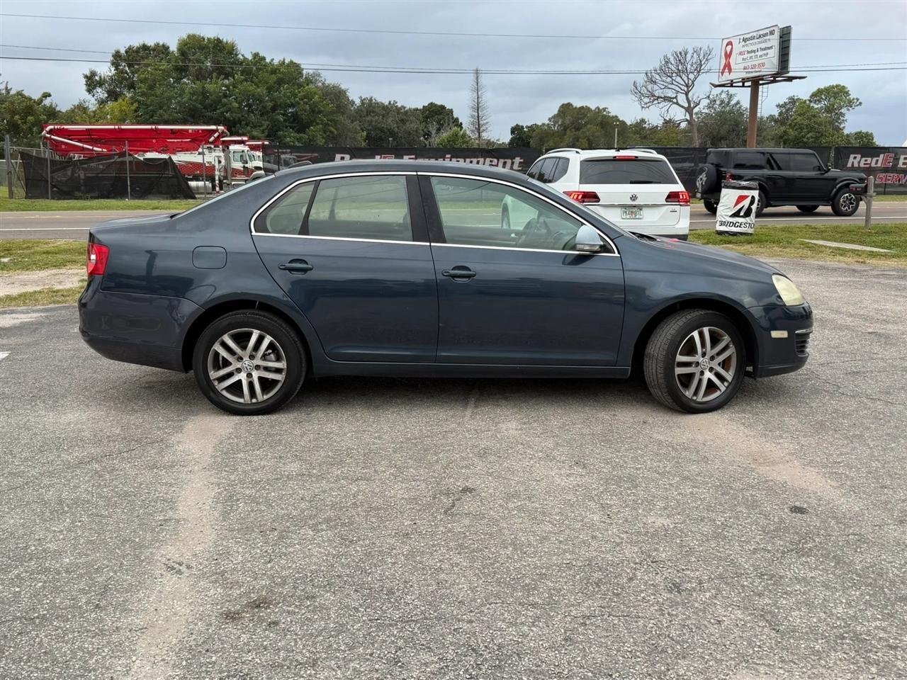 Volkswagen Jetta 2.5L 2006