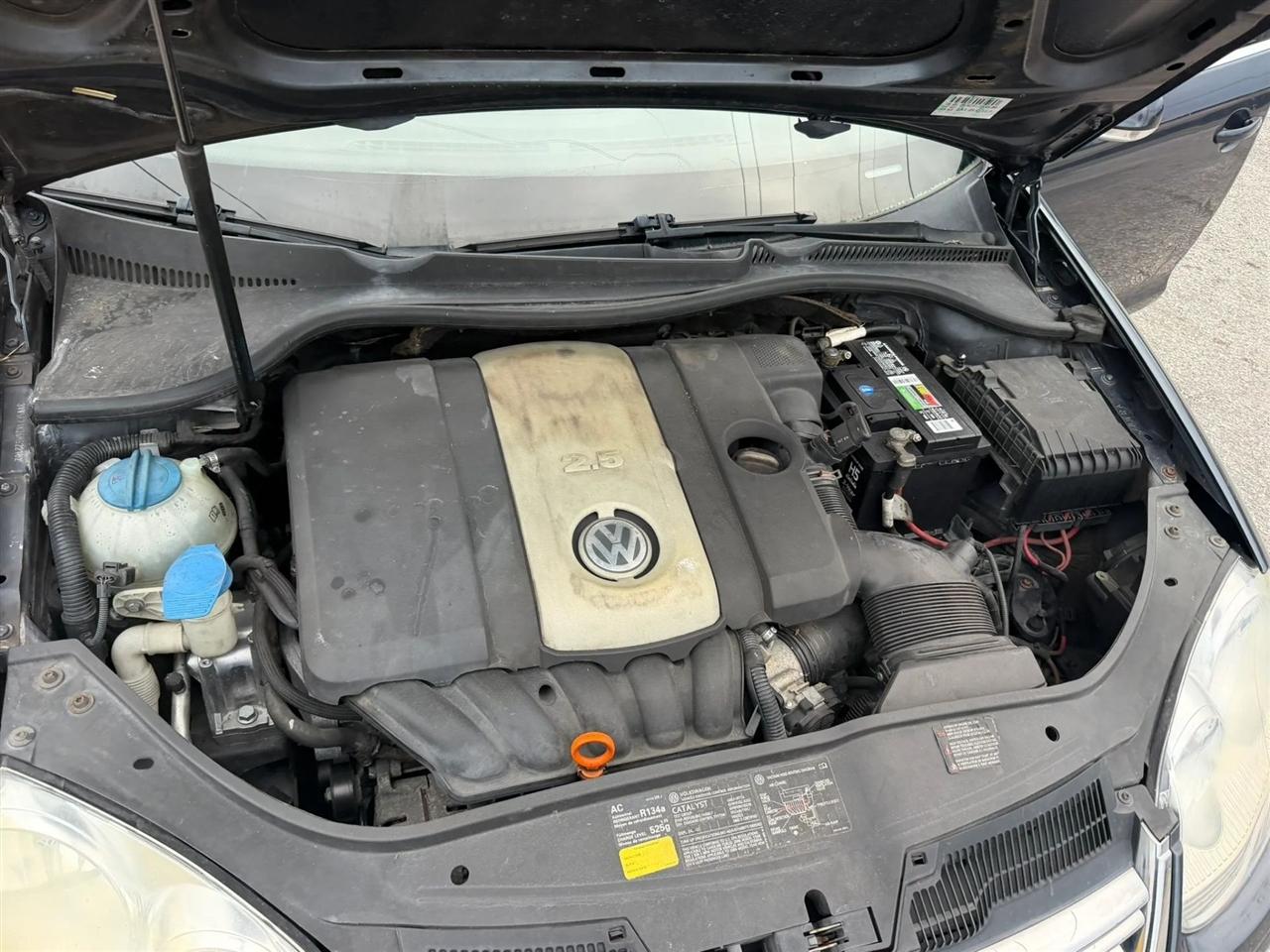 Volkswagen Jetta 2.5L 2006