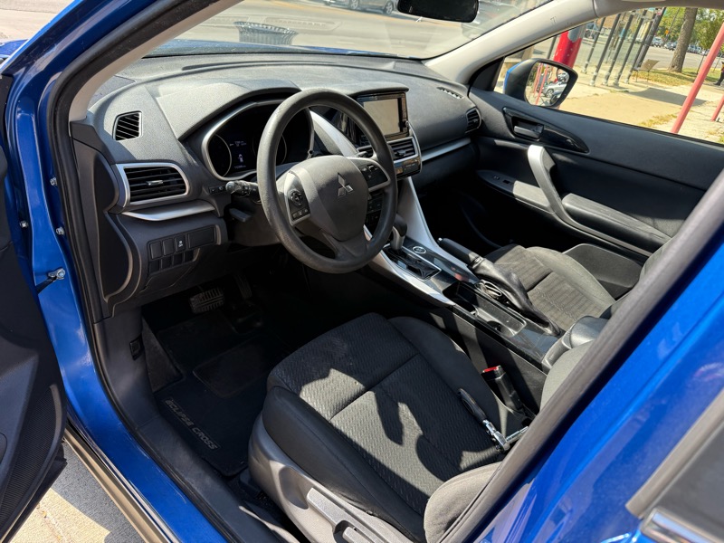 2020 Mitsubishi Eclipse Cross ES photo 13