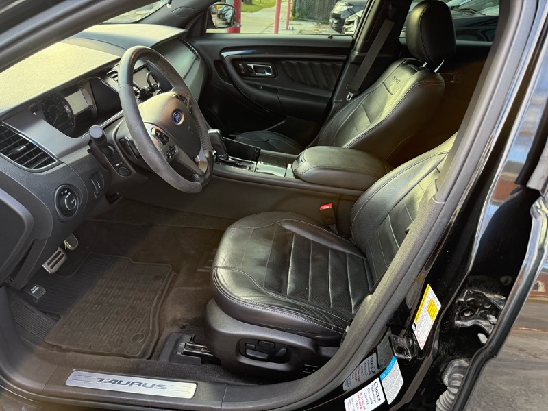 Ford Taurus SHO AWD 2015