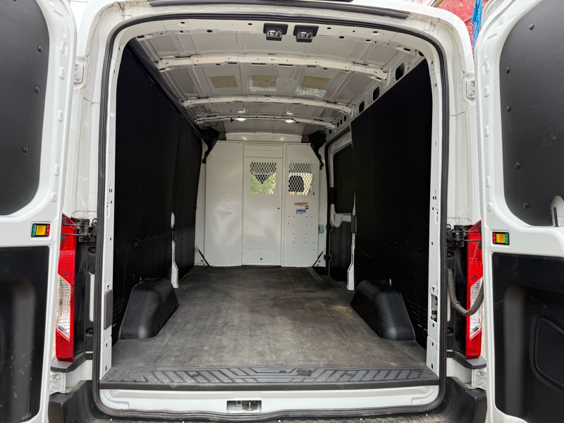 Ford Transit 250 Van 2023